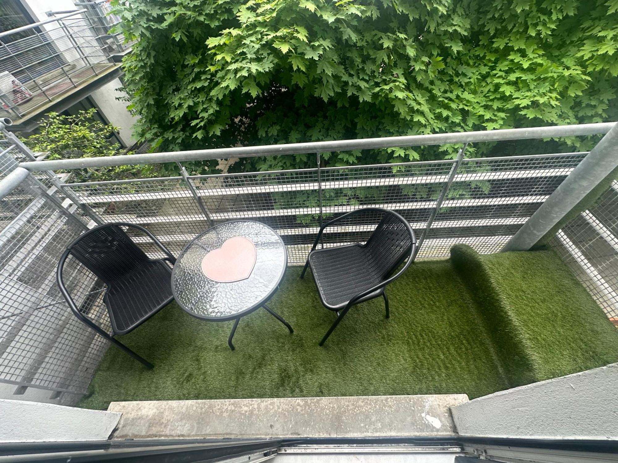Flat In Belfast Apartment Exterior photo